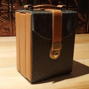 Jewelry storage/travel case